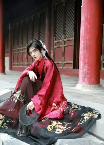 淡辉夕颜,公子如玉,是你执一把青伞,为我许下一世长安)古风汉服真人男