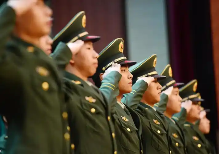 那退役后还能敬礼吗军人退役后可以敬礼吗