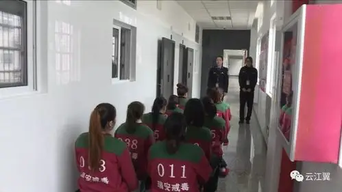 女管教吴海静高墙内的知心姐姐