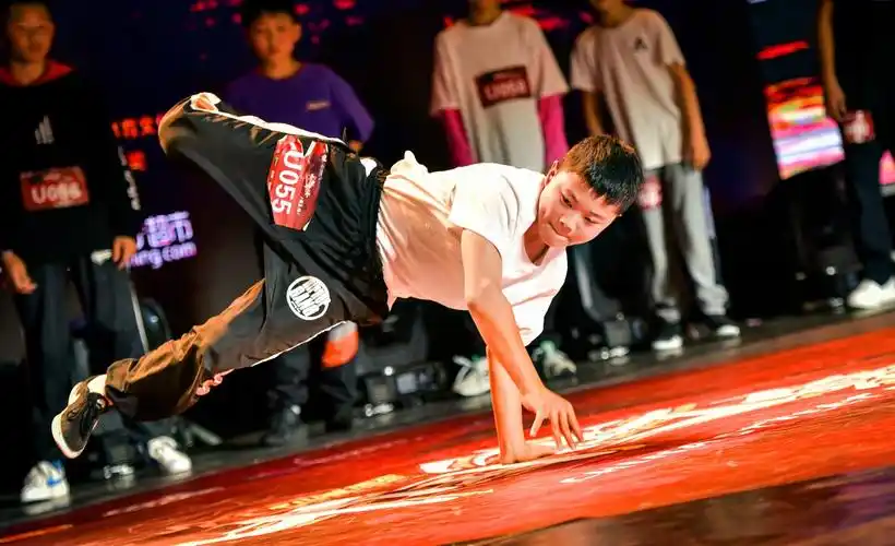 精彩图片--2020中国街舞联赛揭幕战