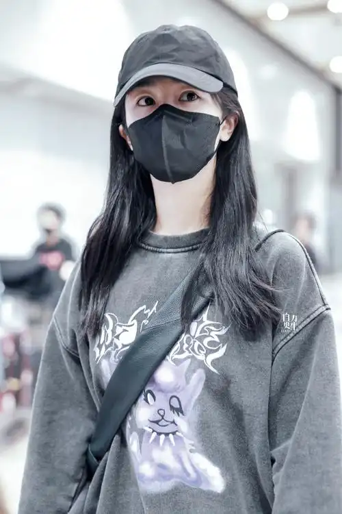 杨紫##杨紫北京到达机场图