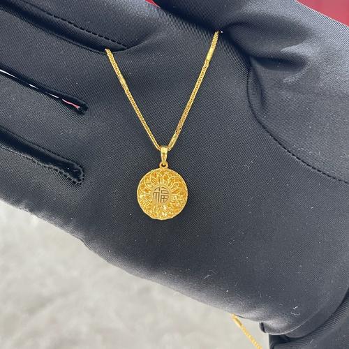 周大福代购 镂空花丝福字足金黄金吊坠女 正品克减80 计价f226465