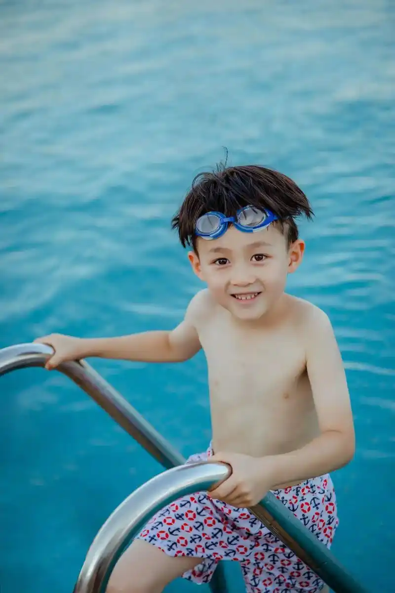 发朋友圈都以为我带孩子去海 - 抖音