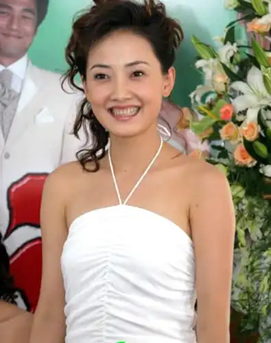 图牛莉老公个人简历介绍揭其老公身家上亿行事低调