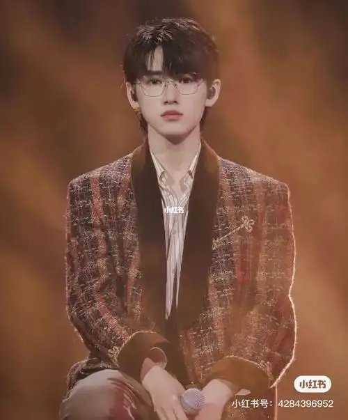 宋亚轩vs蔡徐坤