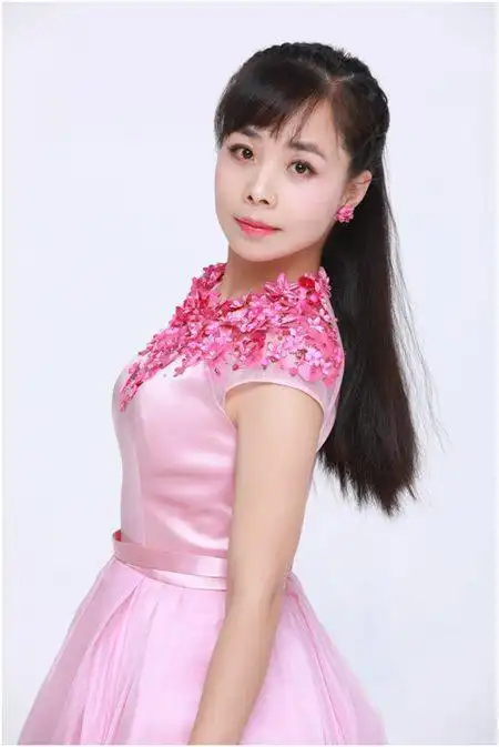 苦命的王二妮:放弃事业嫁经纪人,婚后回农村还"抱怨"带娃辛苦