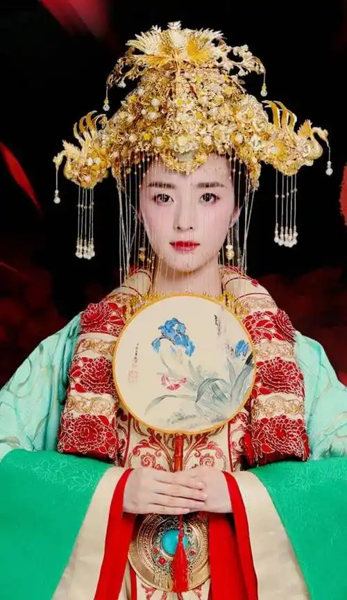 原创盘点影视剧中绝美的古装嫁衣凤冠霞帔春风面十里红妆不负卿