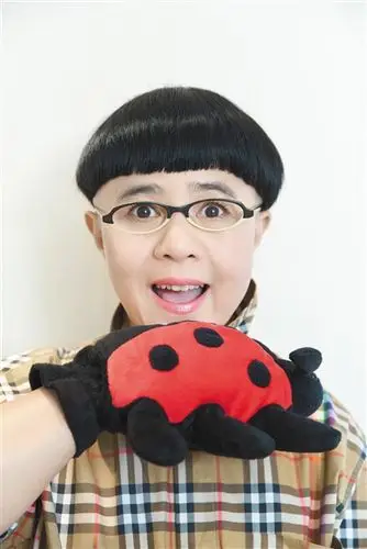 刘纯燕 金龟子已经成了我的生活