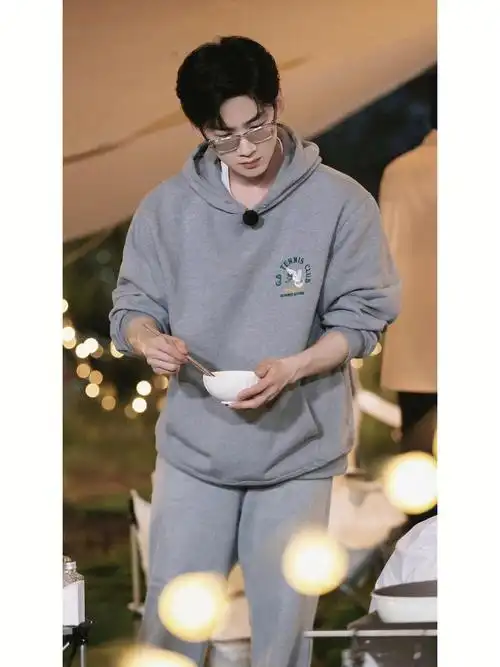 壁纸壁纸白敬亭鸡蛋炒西红柿