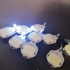 纽扣电池led灯手工