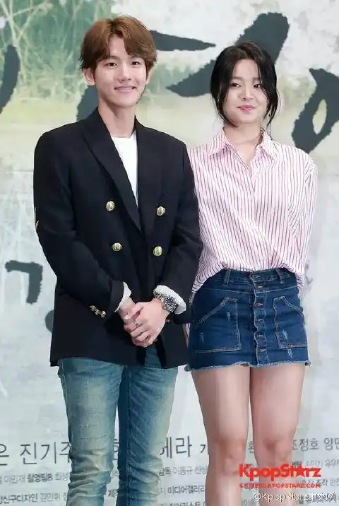 池赫拉谈与伯贤拍摄最后场面 我们躺在地上.