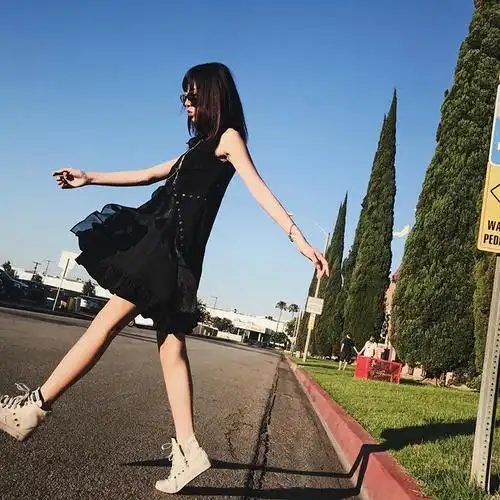 时尚穿搭小达人头像