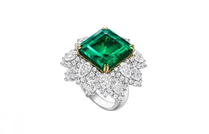 海瑞温斯顿祖母绿戒指