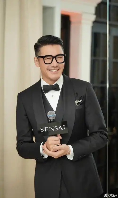 #胡兵备战时装周7天瘦10斤##胡兵七天减重10斤#