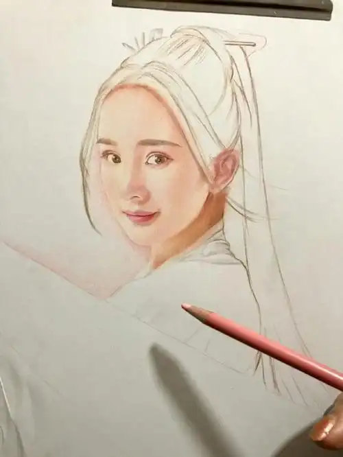 青丘女帝白浅素素彩铅手绘教程上色过程写实杨幂大幂幂彩铅手绘图片