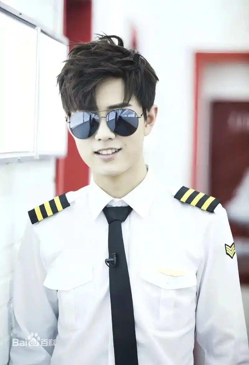 宝贝呆萌的样子好想摸摸#肖战#全世界安利肖战 - 抖音