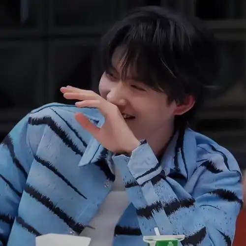 爱豆头像可二改周柯宇周柯宇可二改赞评论更多