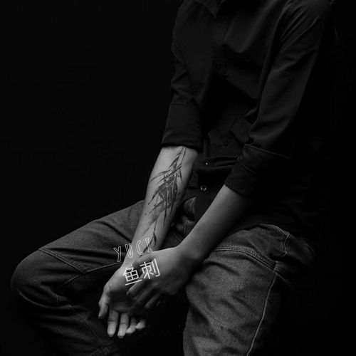半臂水墨个性暗黑风潮流男女防水持久仿真一次杨柳简约性纹身贴