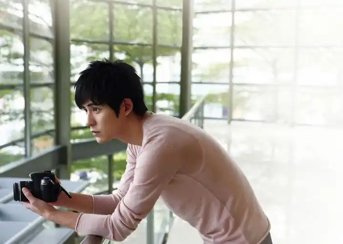 仔仔-周渝民-索尼单眼相机代言 - 堆糖,美图壁纸兴趣社区