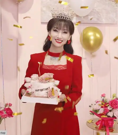 赵雅芝生日宴照片流出,状态一点都不像70岁