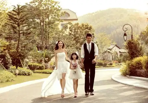 快乐家族韩式摄影双十一限时秒杀半价拍摄主题全家福《happyfamily》