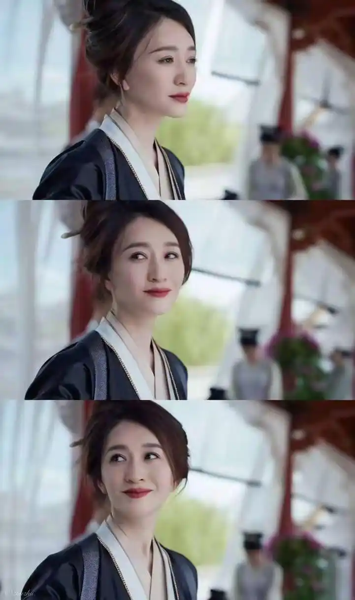 李小冉早期清纯旧照曝光,容貌白皙秀丽,看着跟现在差别真不大!