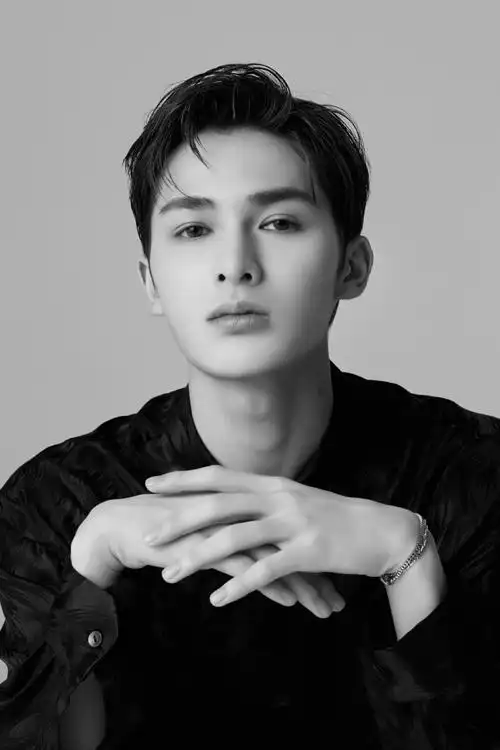 朱正廷##朱正廷emptyspace#2021年工作日的第一天怎么能不放"粮"刎!