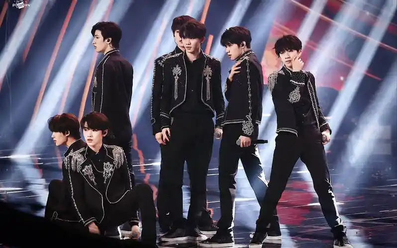 时代少年团微博之夜要你管舞台又是内娱导播摄影炫技的一天