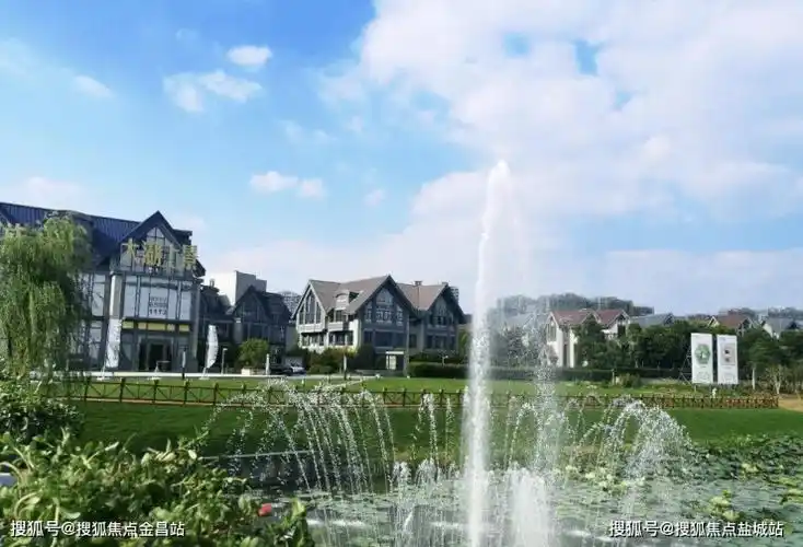 盐城房产>盐城房产资讯>盐城房产市场>苏州华丽家族太湖上景首页|苏州