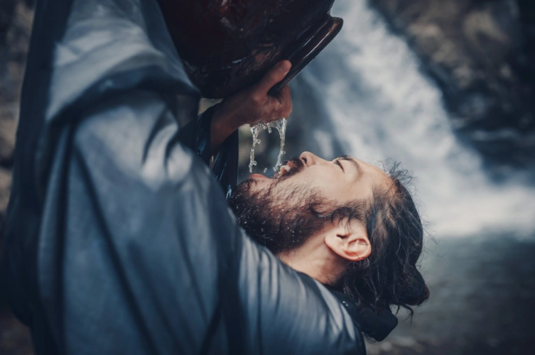 一声三爷,今晚不醉不归!