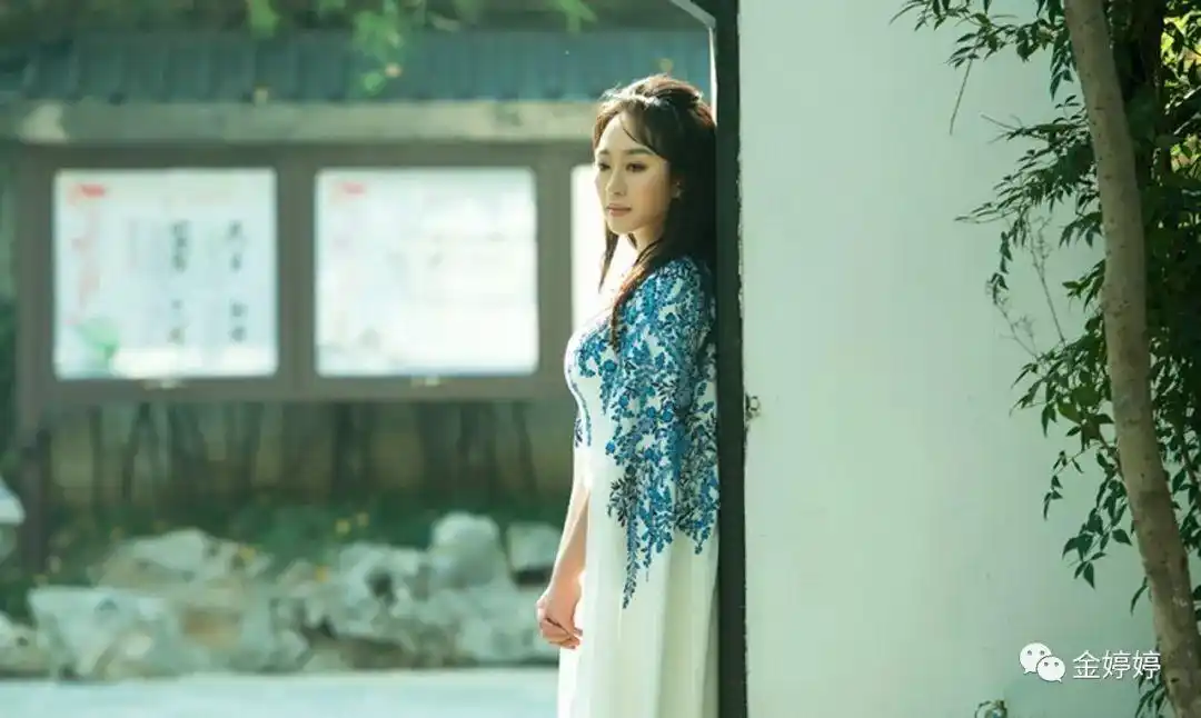 「节目预告」12月25日cctv-3播出 金婷婷《小城故事》播出时间17:52