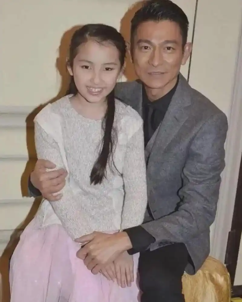 刘德华和他的女儿刘向蕙的合影.