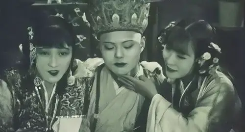 《盘丝洞》:1927年的香艳大尺度电影,为何到现在还有重要价值