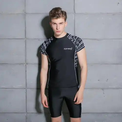 全身泳衣男成人图片