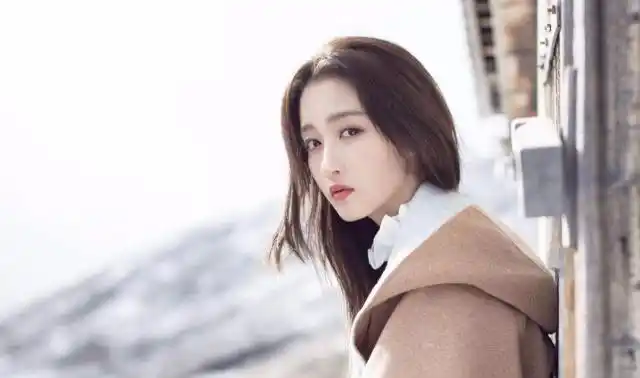 继鹿晗之后黄子韬也有了新恋情女方外形气质不输关晓彤