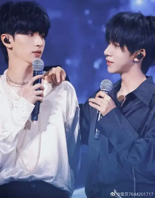 但我还是压耀文 贺峻霖: 1 严浩翔 1 张真源 1 陈泗旭: 1 刘耀文:唉