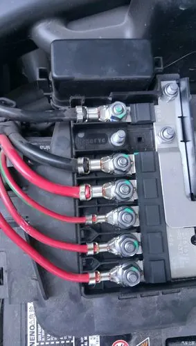 在线急求助,电瓶接线