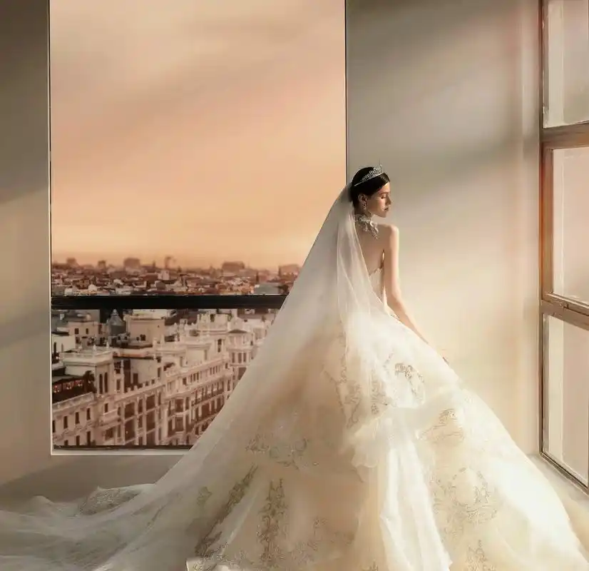 最美的婚纱,献给最美的新娘|有方婚纱