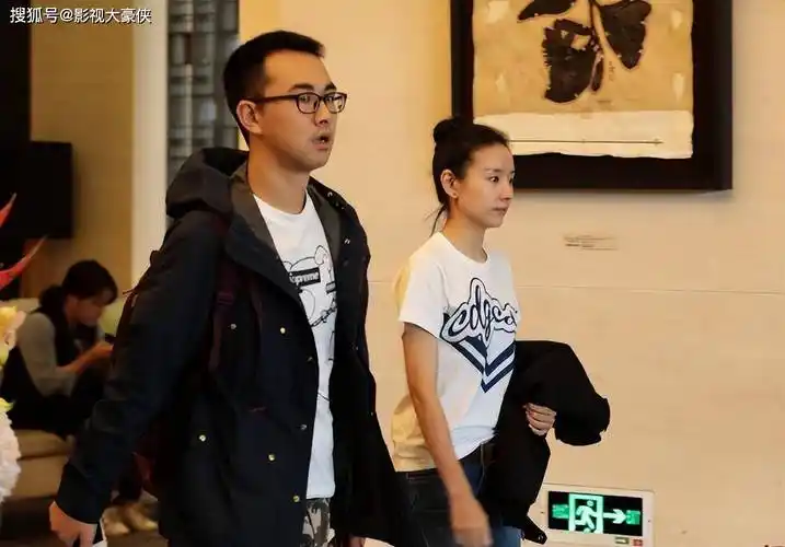 张子枫爱上渣男 王宝强秀恩爱,董洁疑日久生情:1天7个瓜,太炸了