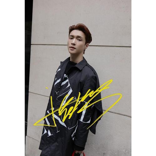 6寸张艺兴 亲笔签名照片新款热门宣传照签名照8号