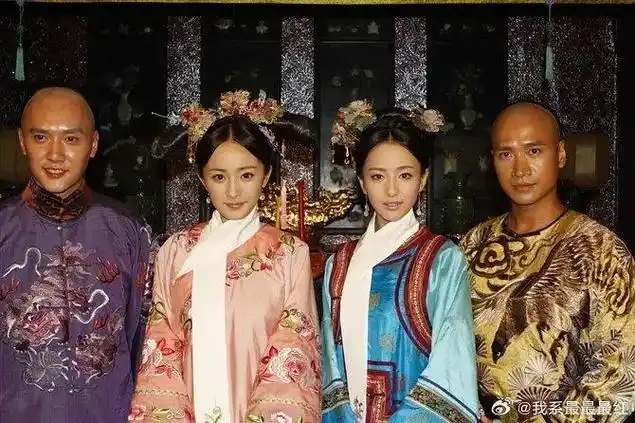 杨幂佟丽娅早期合照是拍摄宫锁心玉的时候