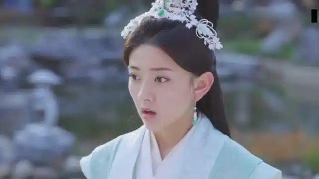 贺敬轩一首《双世恋人》含情脉脉,配合双世宠妃片段,虐哭观众!