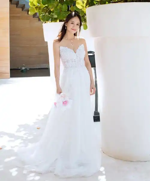 陈乔恩唯美养眼婚纱写真高清图片