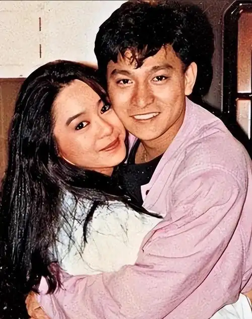 刘德华的妻子:被藏23年,46岁才敢生孩子,朱丽倩为何这么能忍