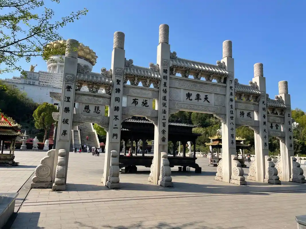 绍兴会稽山兜率天宫龙华寺