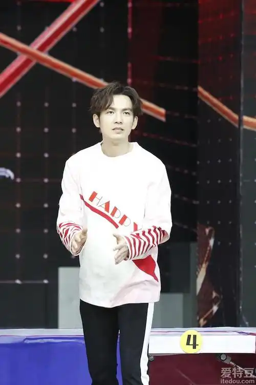 钟汉良《快乐大本营》大秀读心术读懂女人心_综艺_爱特豆