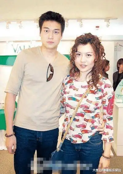 向华强儿子向佑被判入狱 难怪没人疼 与丁佩所生女儿也被曝光