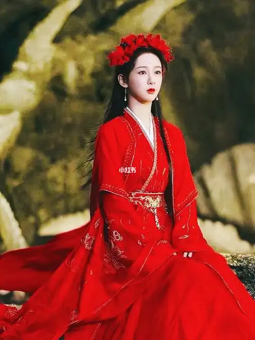 撷红豆凤凰花咫尺天涯杨紫