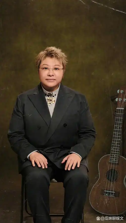 【韩红回应要上歌手】 韩红出席活动回应此前请战《歌手2024》,她表示