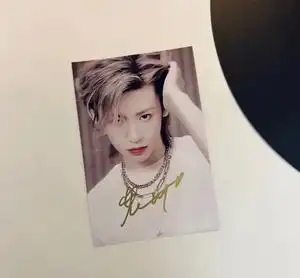 小鬼王琳凯亲笔签名照